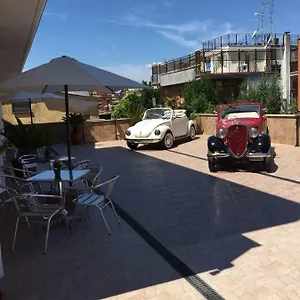 Beb La Lupa Bed & Breakfast Roma