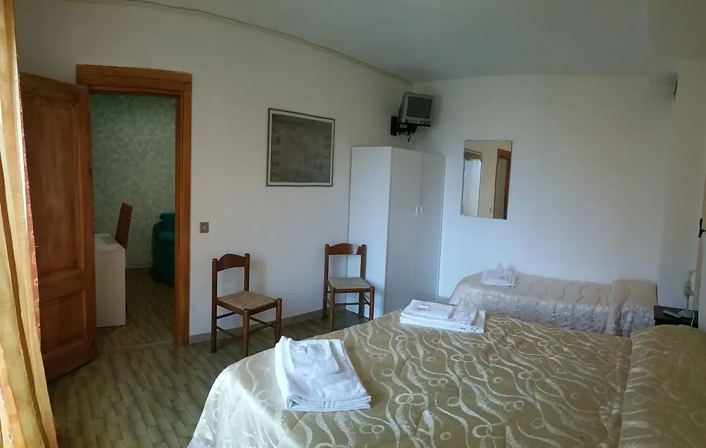 Le Rocche Pensionat Castiglione dʼOrcia